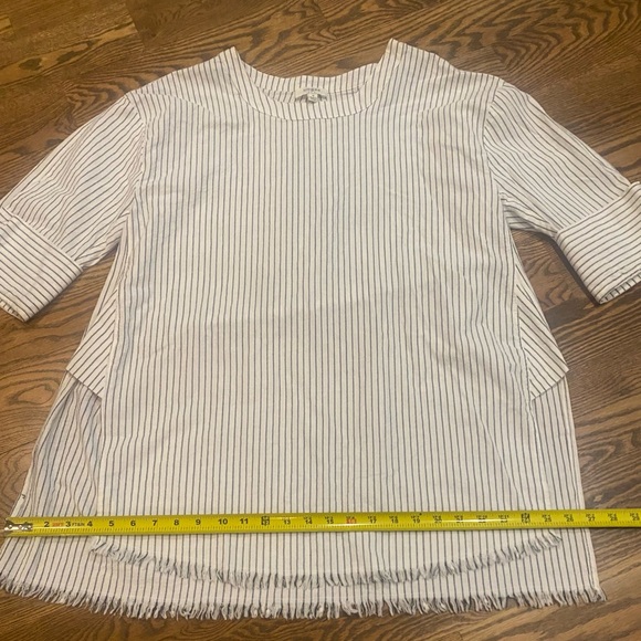 Umgee Tunic Top Frayed Women’s Size Small - White with Light Blue Stripe - Picture 11 of 14